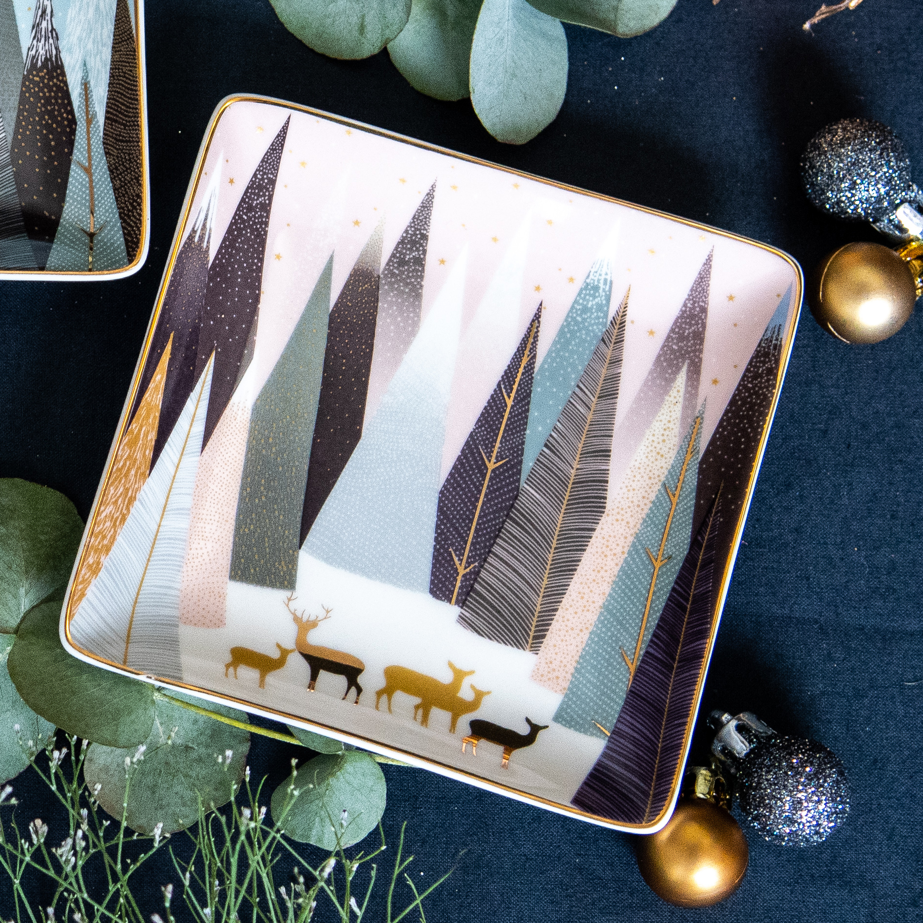 Sara Miller Frosted Pines 3 Square Dishes image number null